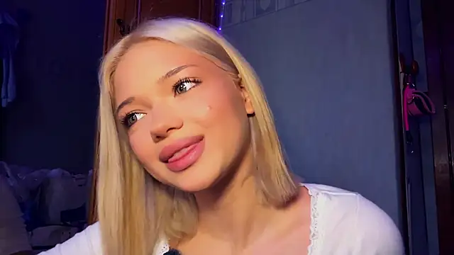 StacyChocopay online show from 03/31/26, 04:03