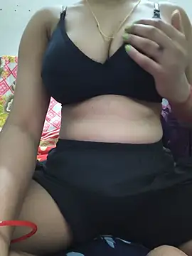 Snapshot of Shalini_08 chatting on 06/13/26, 02:48 Shalini 08 online show from 06/13/26, 02:48