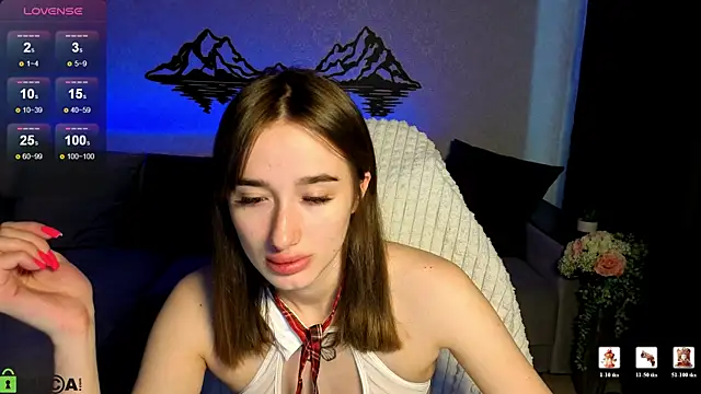 Snapshot of Lady_Sunrise12 chatting on 06/23/26, 01:03 Lady Sunrise12 online show from 06/23/26, 01:03