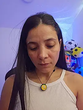Snapshot of miaeyex chatting on 06/19/26, 12:11 miaeyex online show from 06/19/26, 12:11