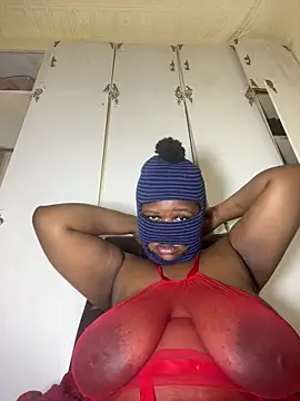 NaughtyGirl0000 online show from 05/21/26, 04:15