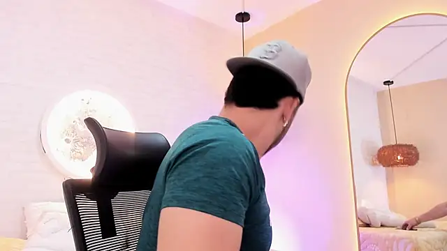 Dylan vega01 online show from 04/16/26, 02:40