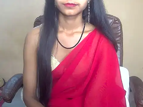 Snapshot of QueenOfDesire01 chatting on 04/01/26, 05:21 QueenOfDesire01 online show from 04/01/26, 05:21