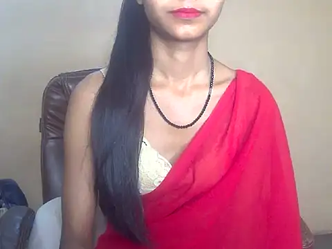 Snapshot of QueenOfDesire01 chatting on 04/15/26, 06:23 QueenOfDesire01 online show from 04/15/26, 06:23