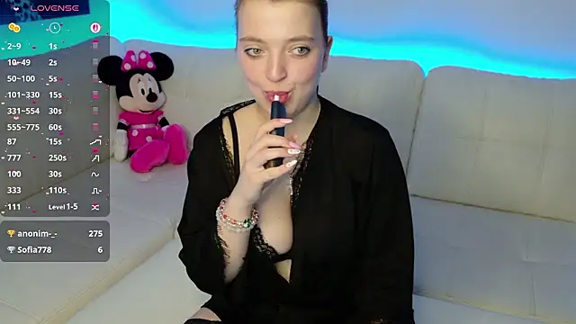 Snapshot of Minnie_mouse_18 chatting on 03/21/26, 09:08 Minnie mouse 18 online show from 03/21/26, 09:08