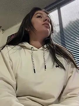 KittyFeet1 online show from 04/23/26, 10:00