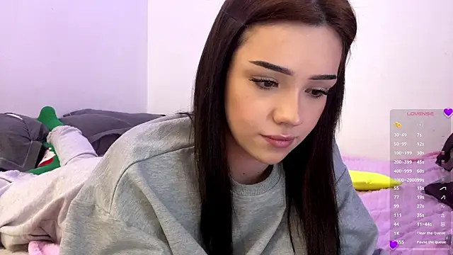 Snapshot of BeckyAurielle chatting on 04/10/26, 02:35 BeckyAurielle online show from 04/10/26, 02:35