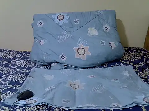 Darkchocolatequeen online show from 07/08/26, 11:00