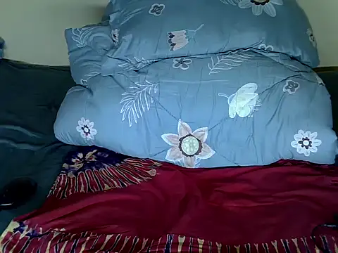 Darkchocolatequeen online show from 06/06/26, 08:08