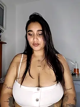 Mia skyy18 online show from 05/03/26, 12:38