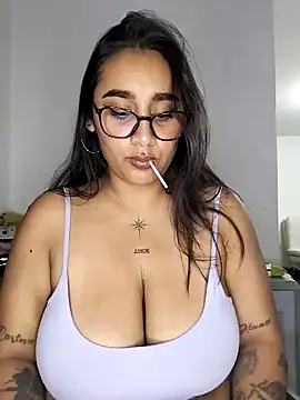 Mia skyy18 online show from 05/06/26, 12:58