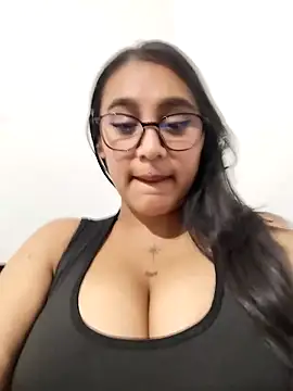 Mia skyy18 online show from 04/16/26, 11:18