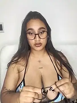 Mia skyy18 online show from 04/10/26, 12:17