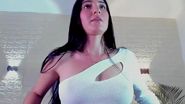 Valeria noir online show from 03/21/26, 12:53