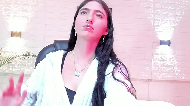 Valeria noir online show from 03/24/26, 12:05