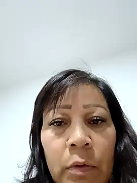 Snapshot of Naia_queen25 chatting on 03/18/26, 04:48 Naia queen25 online show from 03/18/26, 04:48