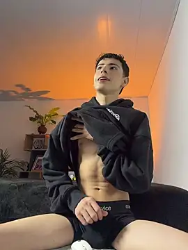 Snapshot of SebastianReed_ chatting on 05/15/26, 02:53 SebastianReed online show from 05/15/26, 02:53
