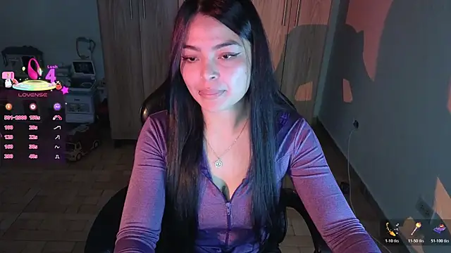 Snapshot of baby_lee chatting on 04/14/26, 02:11 baby lee online show from 04/14/26, 02:11