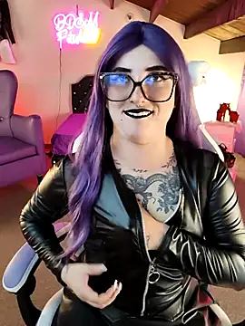 Snapshot of LilithDark666 chatting on 05/08/26, 01:15 LilithDark666 online show from 05/08/26, 01:15