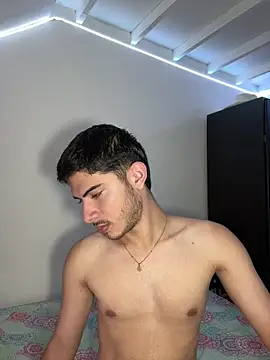ApoloGray   online show from 05/26/26, 07:23