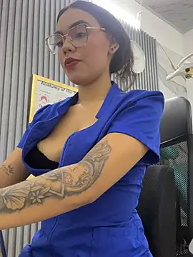 Snapshot of daniela-sexy chatting on 05/03/26, 12:53 daniela-sexy online show from 05/03/26, 12:53