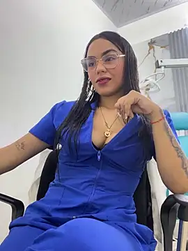 Snapshot of daniela-sexy chatting on 04/20/26, 01:56 daniela-sexy online show from 04/20/26, 01:56