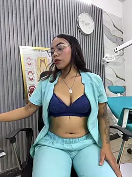 Snapshot of daniela-sexy chatting on 06/25/26, 03:06 daniela-sexy online show from 06/25/26, 03:06
