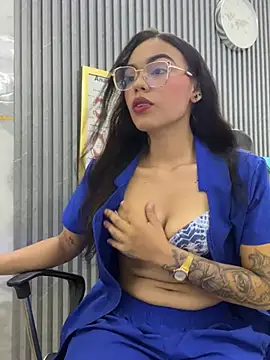 Snapshot of daniela-sexy chatting on 05/07/26, 02:09 daniela-sexy online show from 05/07/26, 02:09