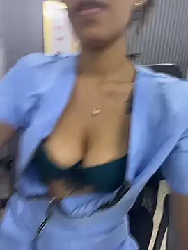 Snapshot of daniela-sexy chatting on 07/17/26, 02:58 daniela-sexy online show from 07/17/26, 02:58