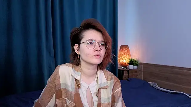 FlaviaAvena online show from 03/25/26, 08:35