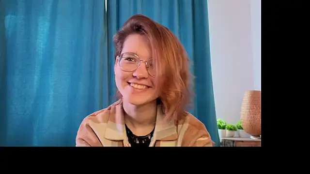 FlaviaAvena online show from 05/05/26, 08:06