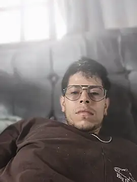 Snapshot of Erenk_and_Levy chatting on 03/21/26, 06:56 Erenk and Levy online show from 03/21/26, 06:56