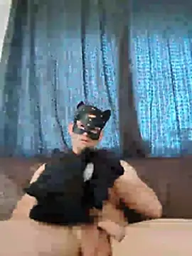 Snapshot of Dankenderr chatting on 06/20/26, 08:41 Dankenderr online show from 06/20/26, 08:41