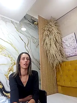 Karolynrousse  online show from 03/31/26, 05:04