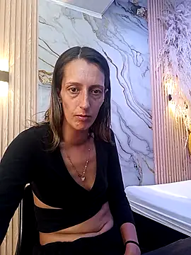 Karolynrousse  online show from 03/26/26, 05:00