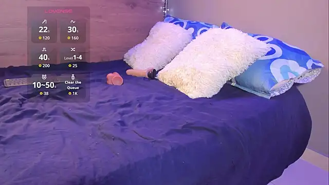 Snapshot of Enzoo98_ chatting on 03/26/26, 07:45 Enzoo98 online show from 03/26/26, 07:45