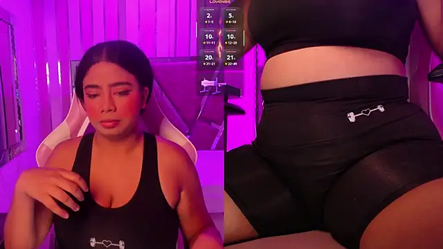 Snapshot of KateLovings chatting on 04/12/26, 01:03 KateLovings online show from 04/12/26, 01:03