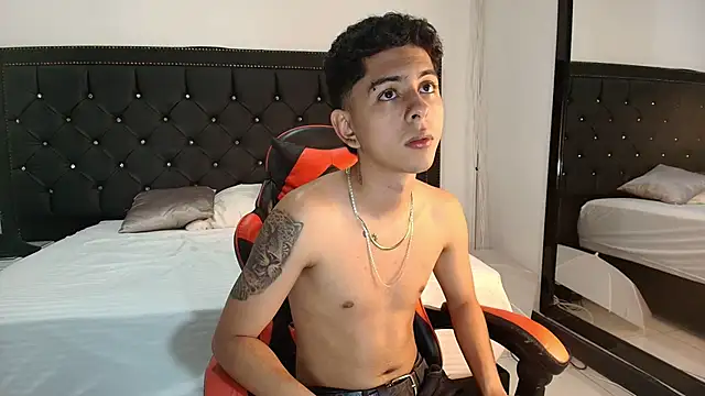 NohaDrake online show from 03/23/26, 04:23