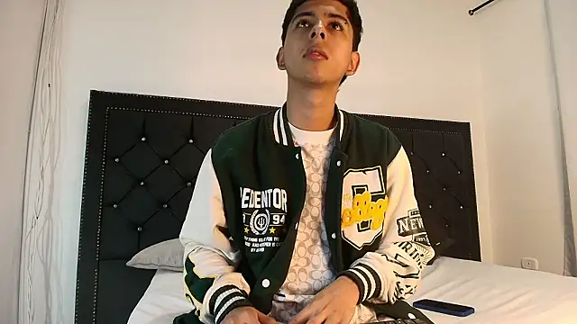 NohaDrake online show from 03/18/26, 03:31