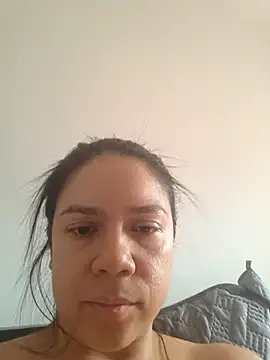 Snapshot of Aila_Phone chatting on 04/07/26, 04:42 Aila Phone online show from 04/07/26, 04:42