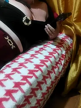 Snapshot of samitetas chatting on 04/14/26, 12:48 samitetas online show from 04/14/26, 12:48