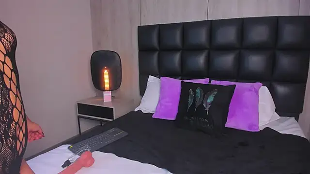 Snapshot of lexy_cartier chatting on 03/30/26, 01:34 lexy cartier online show from 03/30/26, 01:34