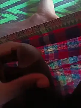 Snapshot of kingcouple89 chatting on 04/13/26, 04:49 kingcouple89 online show from 04/13/26, 04:49