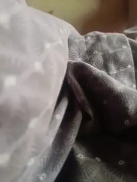 Snapshot of kingcouple89 chatting on 04/06/26, 04:46 kingcouple89 online show from 04/06/26, 04:46