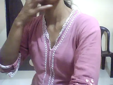 Snapshot of Sonam1186 chatting on 05/06/26, 12:20 Sonam1186 online show from 05/06/26, 12:20