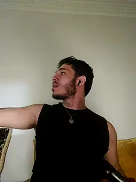 Thewildaliii0 online show from 04/28/26, 10:58