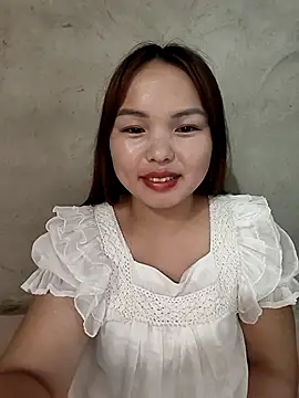 Snapshot of Mina_xYx chatting on 04/24/26, 01:57 Mina xYx online show from 04/24/26, 01:57