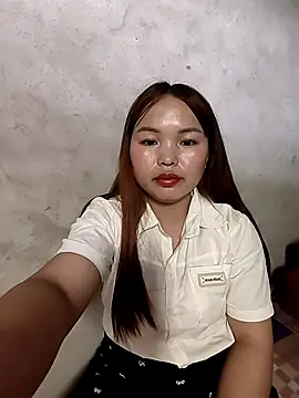 Snapshot of Mina_xYx chatting on 04/11/26, 08:07 Mina xYx online show from 04/11/26, 08:07