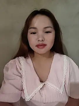 Snapshot of Mina_xYx chatting on 05/22/26, 02:04 Mina xYx online show from 05/22/26, 02:04
