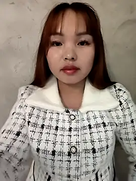 Snapshot of Mina_xYx chatting on 05/02/26, 03:23 Mina xYx online show from 05/02/26, 03:23